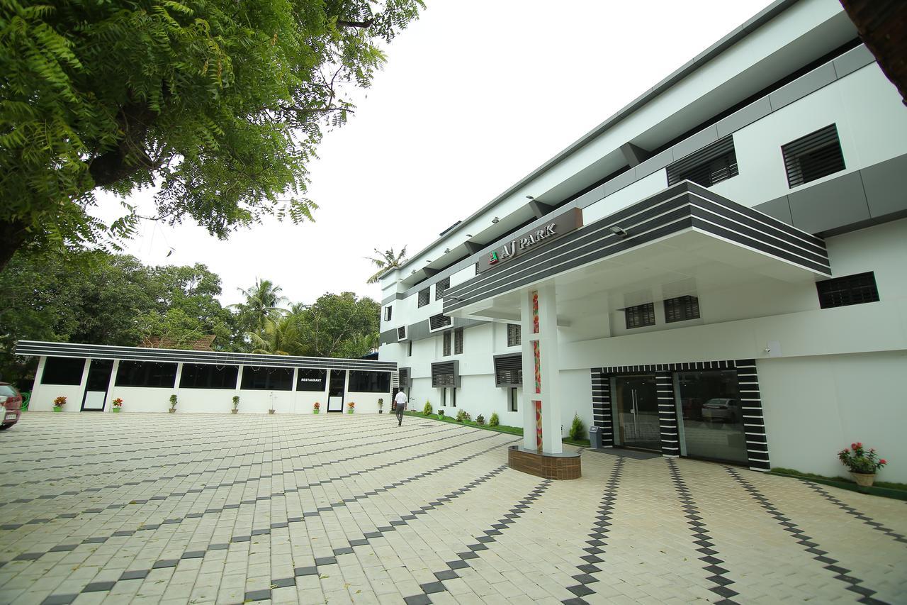 فندق إيه جيه بارك Alappuzha المظهر الخارجي الصورة